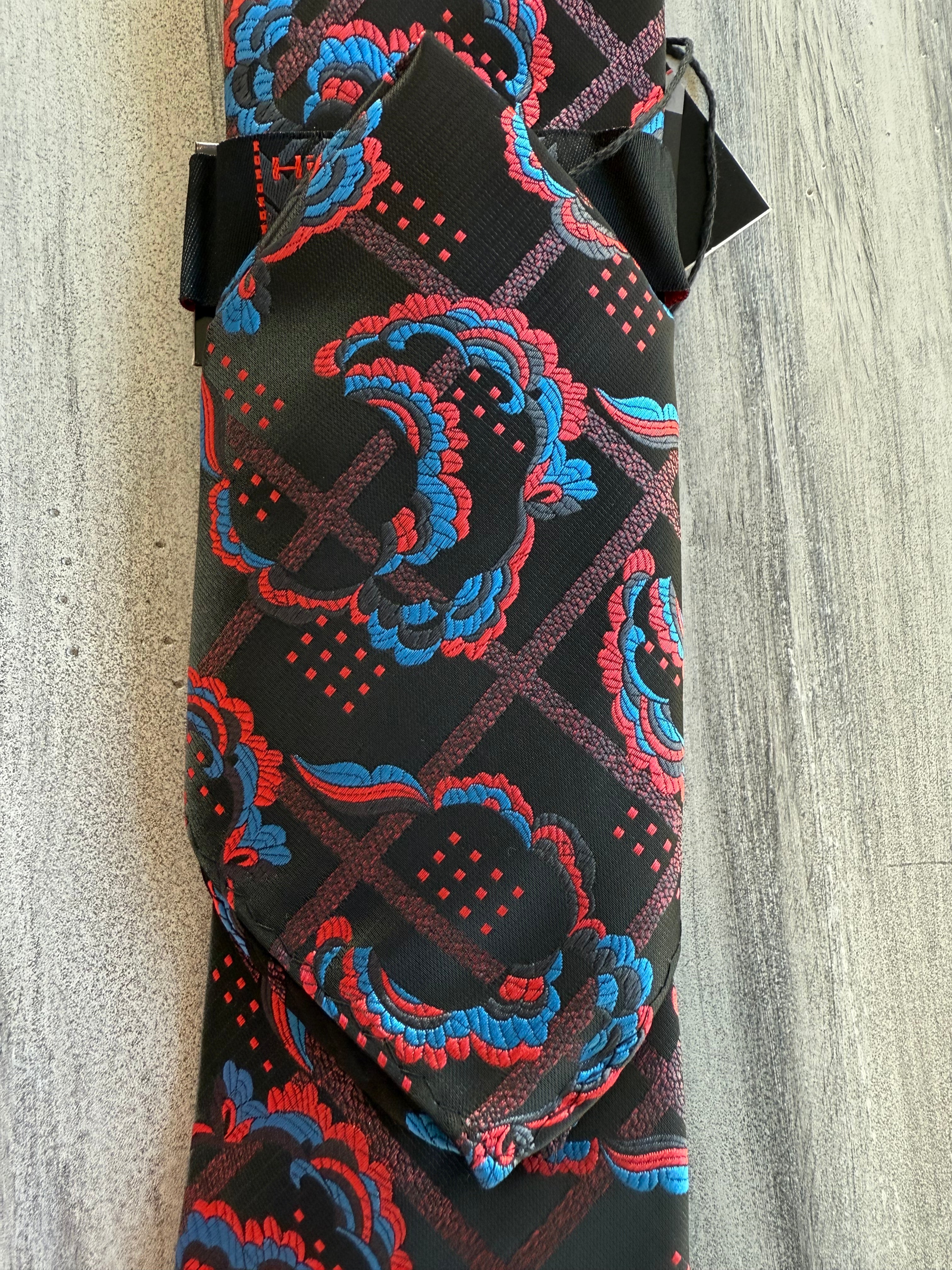 Novelty Theme Tie & Hanky - Black