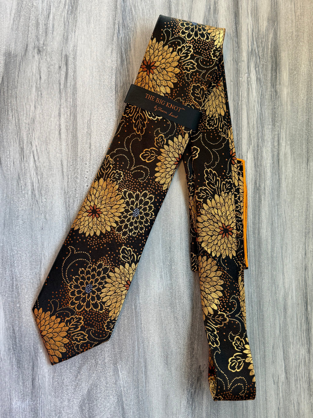The Carnation Silk Tie -Gold