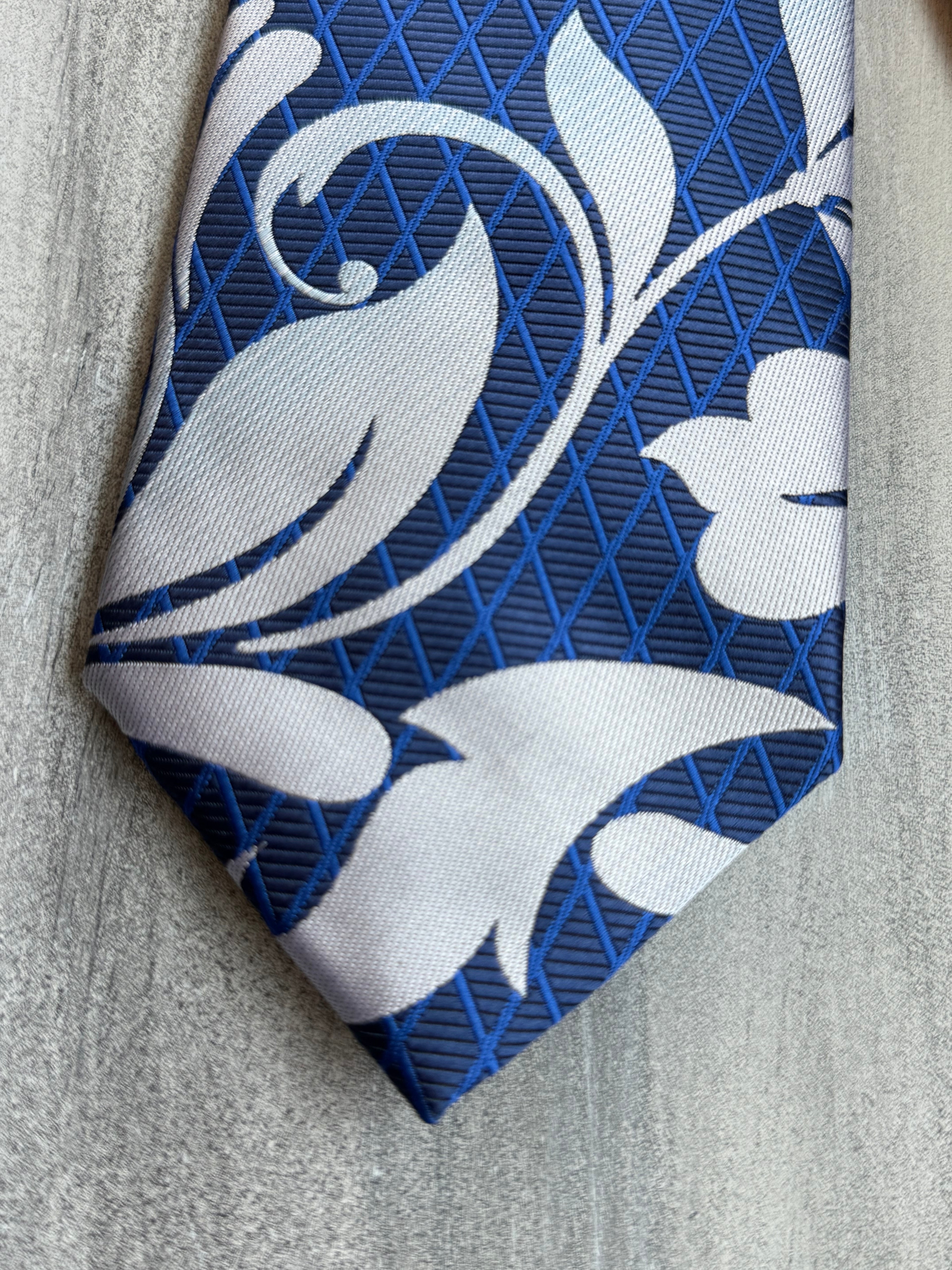 DT31 - Blue