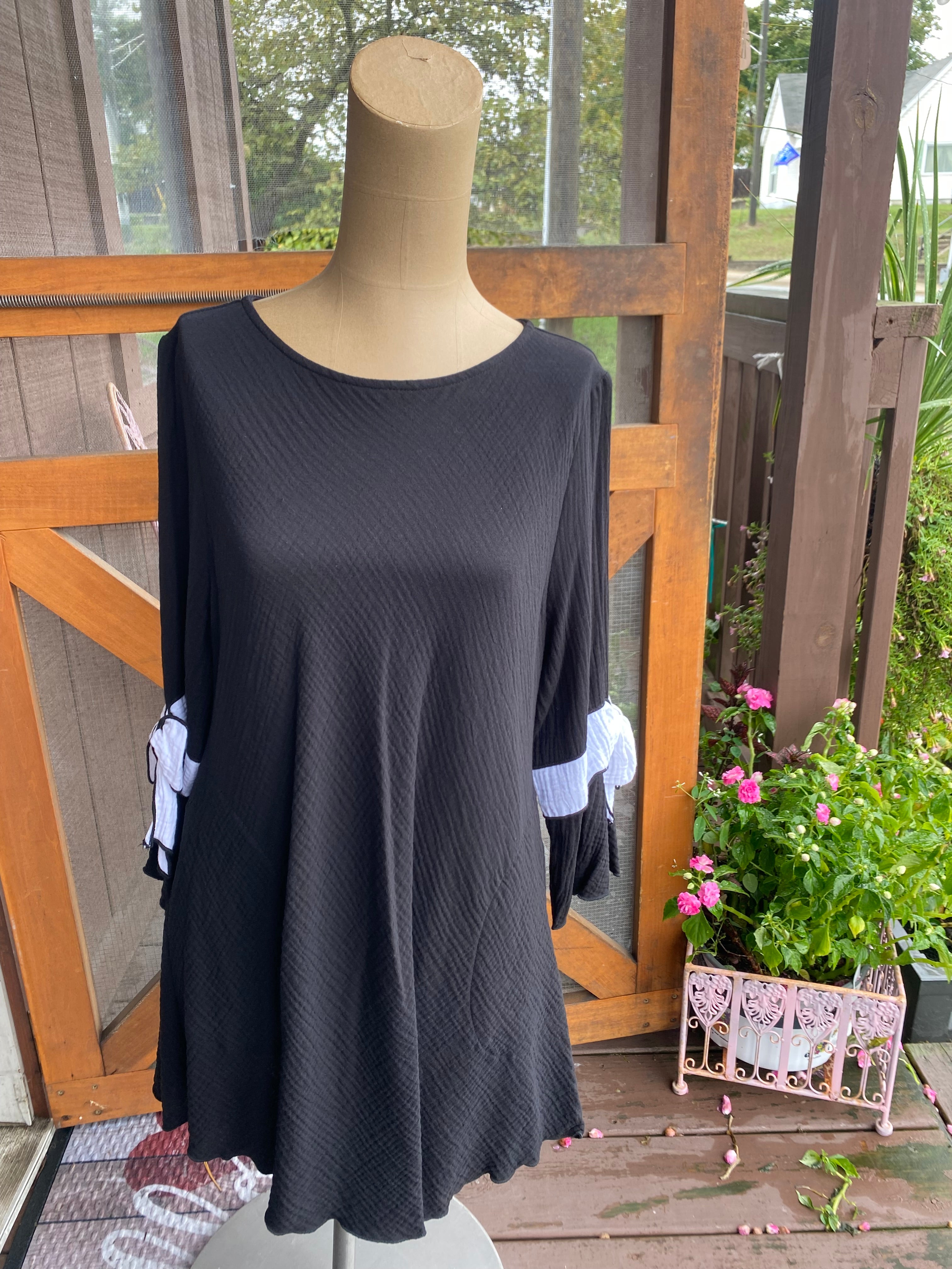 IC Collection Bow Sleeve Top *Final Sale*
