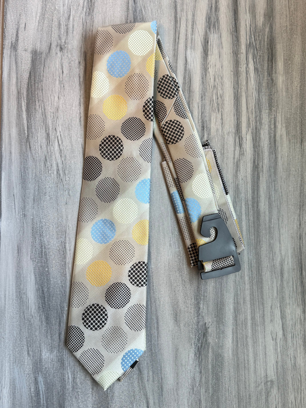 DT127 - Silver