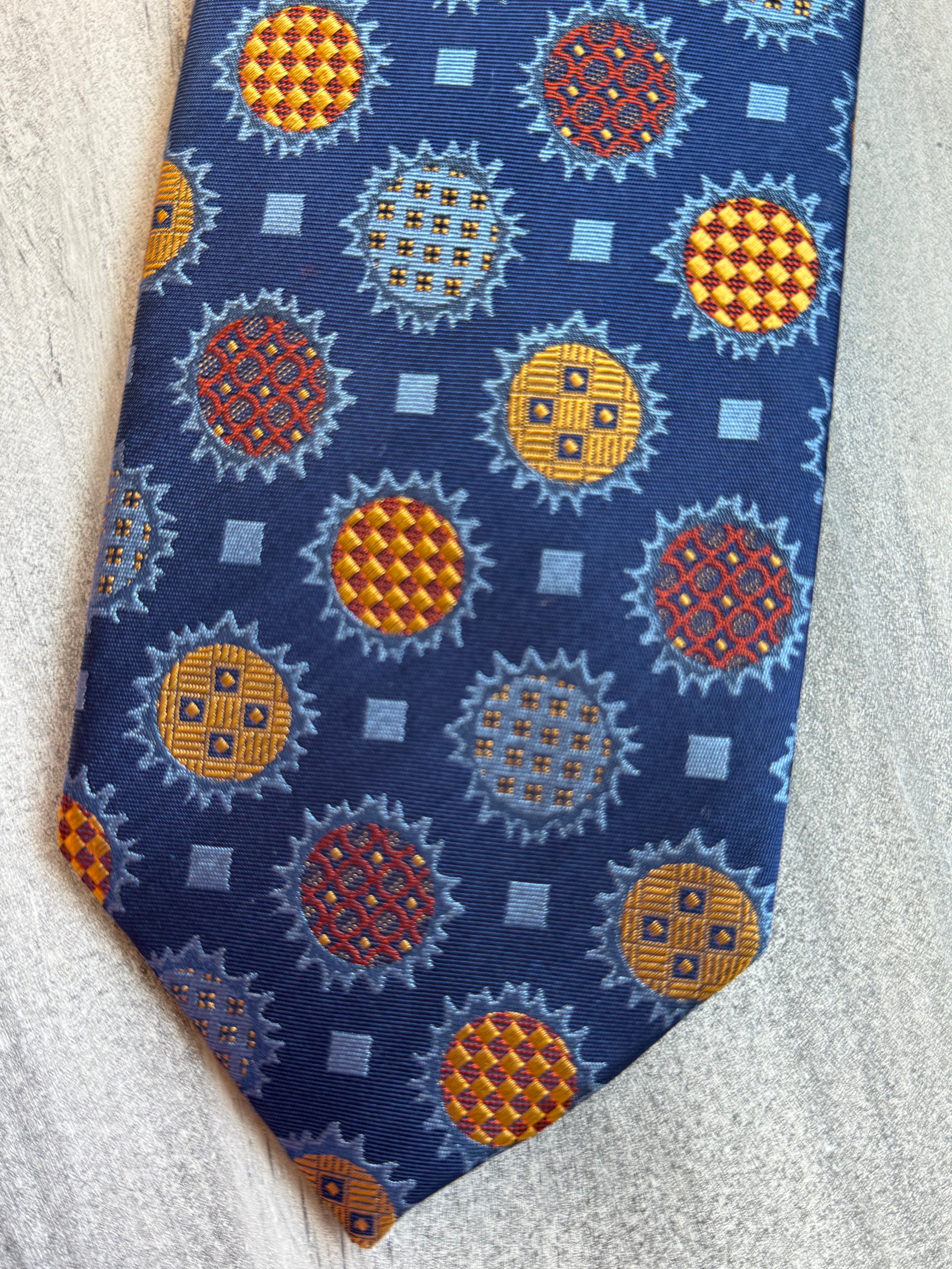 The Solstice Silk Tie & Hanky - Navy