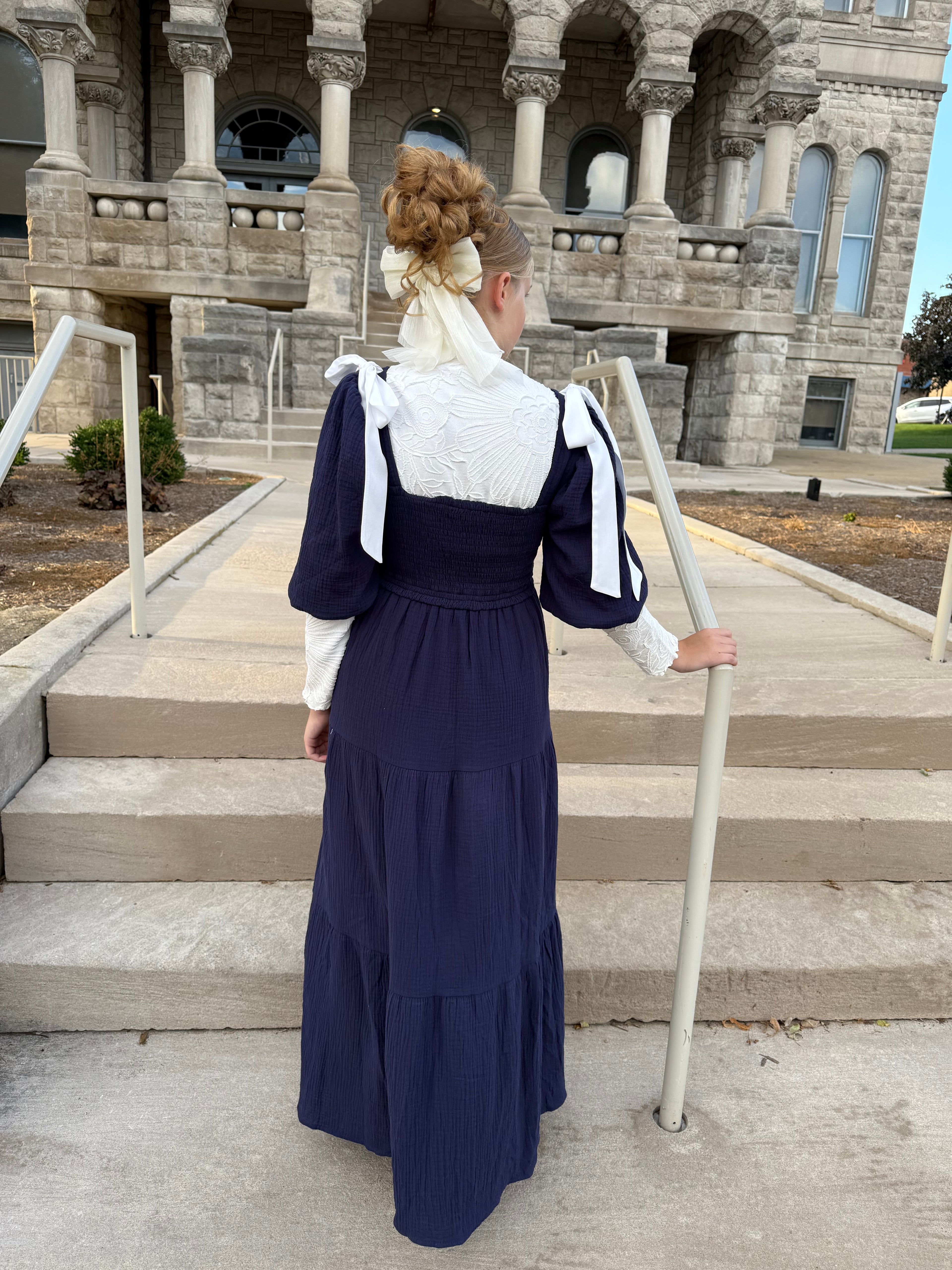 CONTRAST BOW GAUZE PUFF SLEEVE DRESS