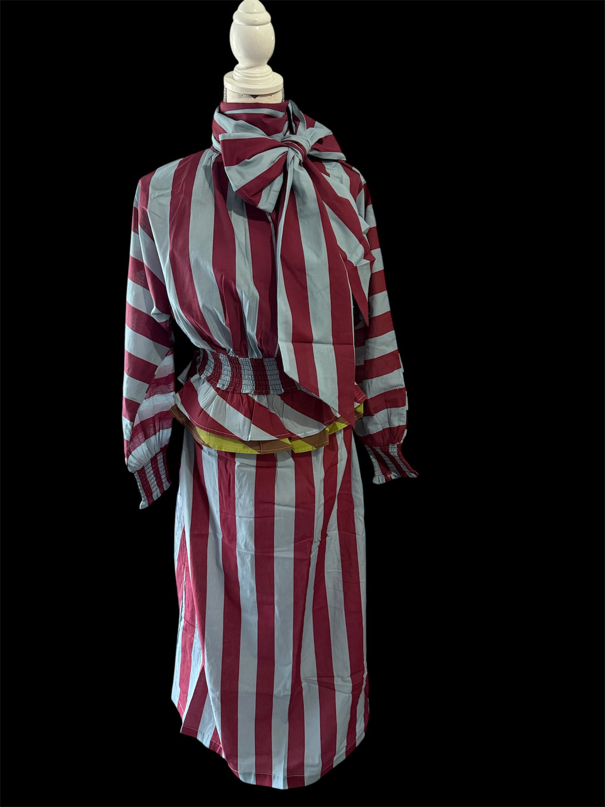 Striped tie-back Set