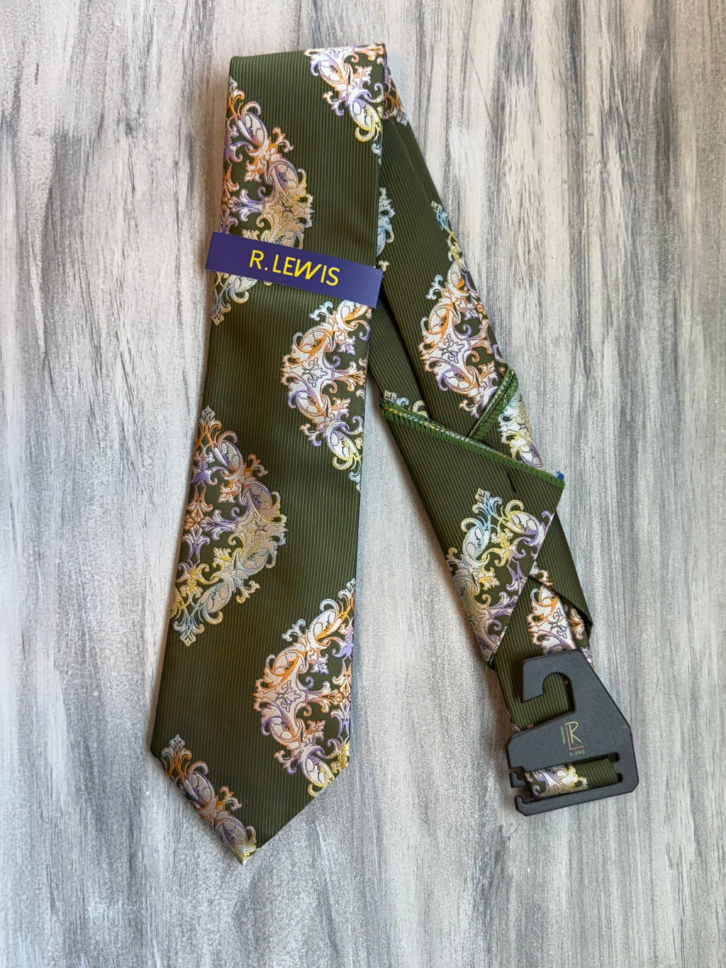 DT33 - Olive