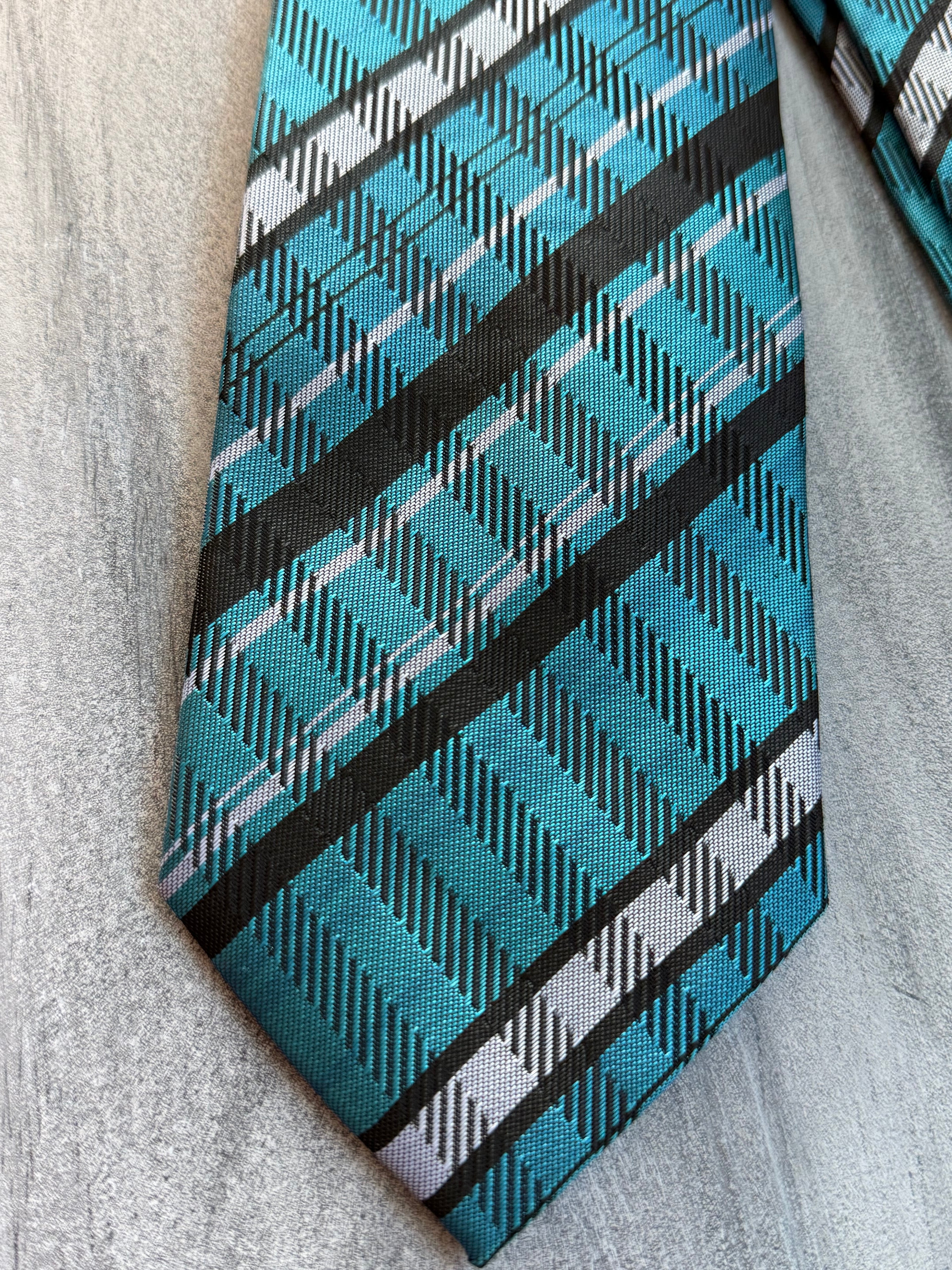 FVO5 Tie - Turquoise