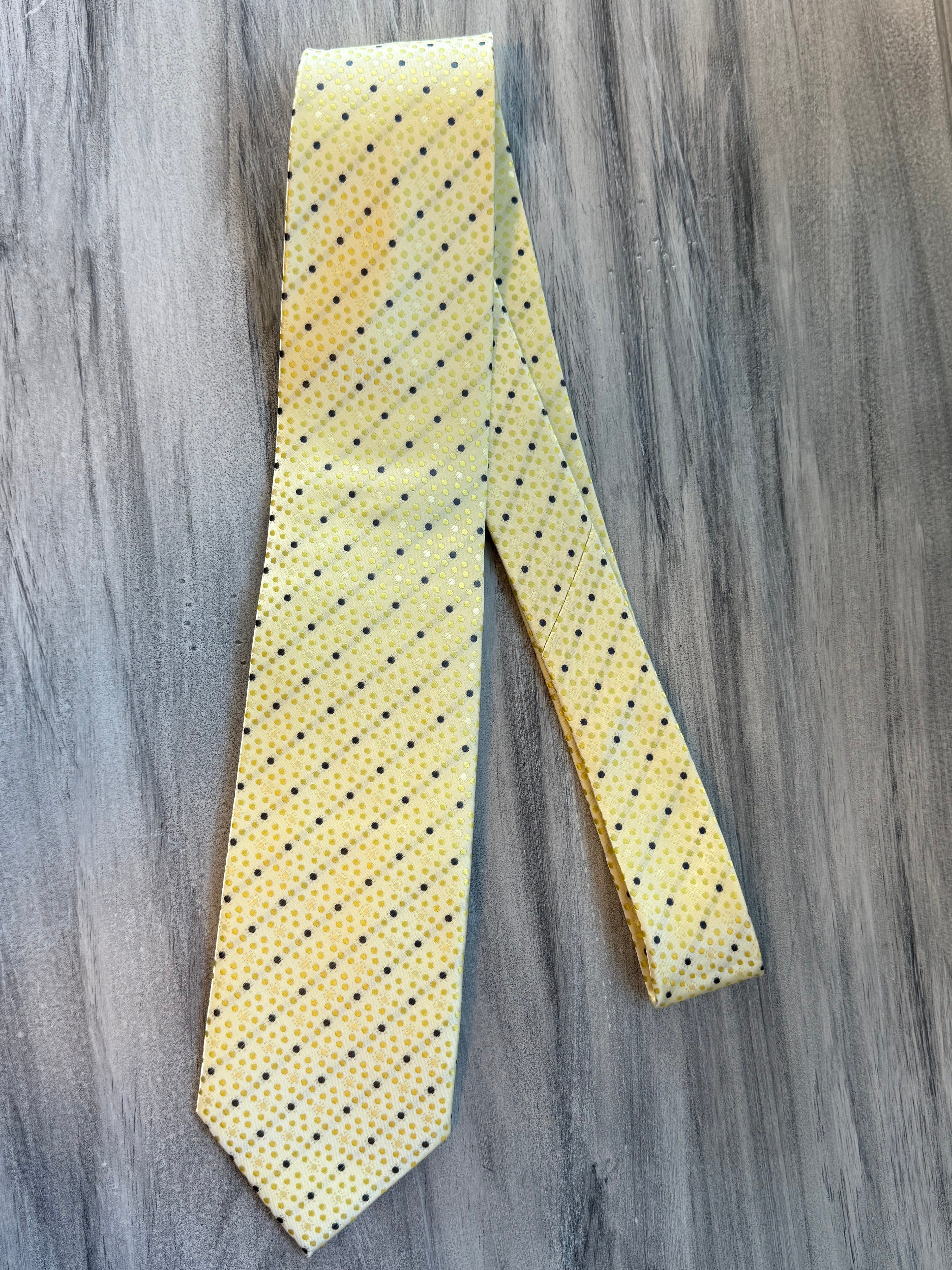 FM1 Tie - Yellow