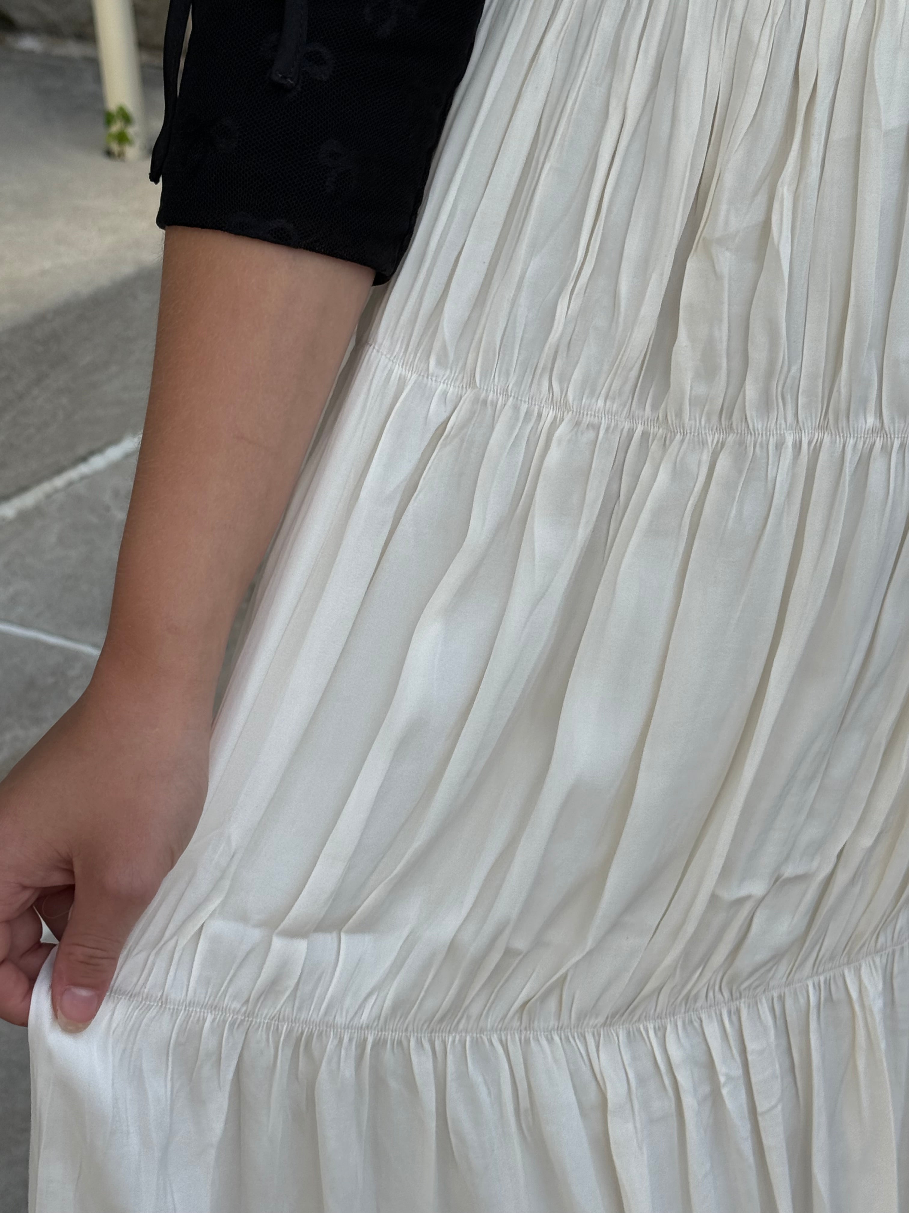 Contrast BOW CHARMEUSE PUFF SLEEVE DRESS