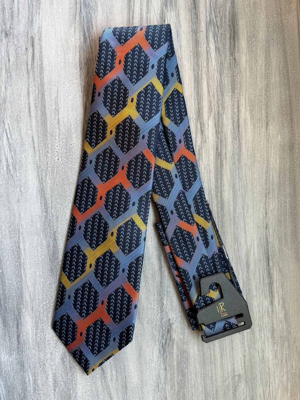 DT118 - Navy