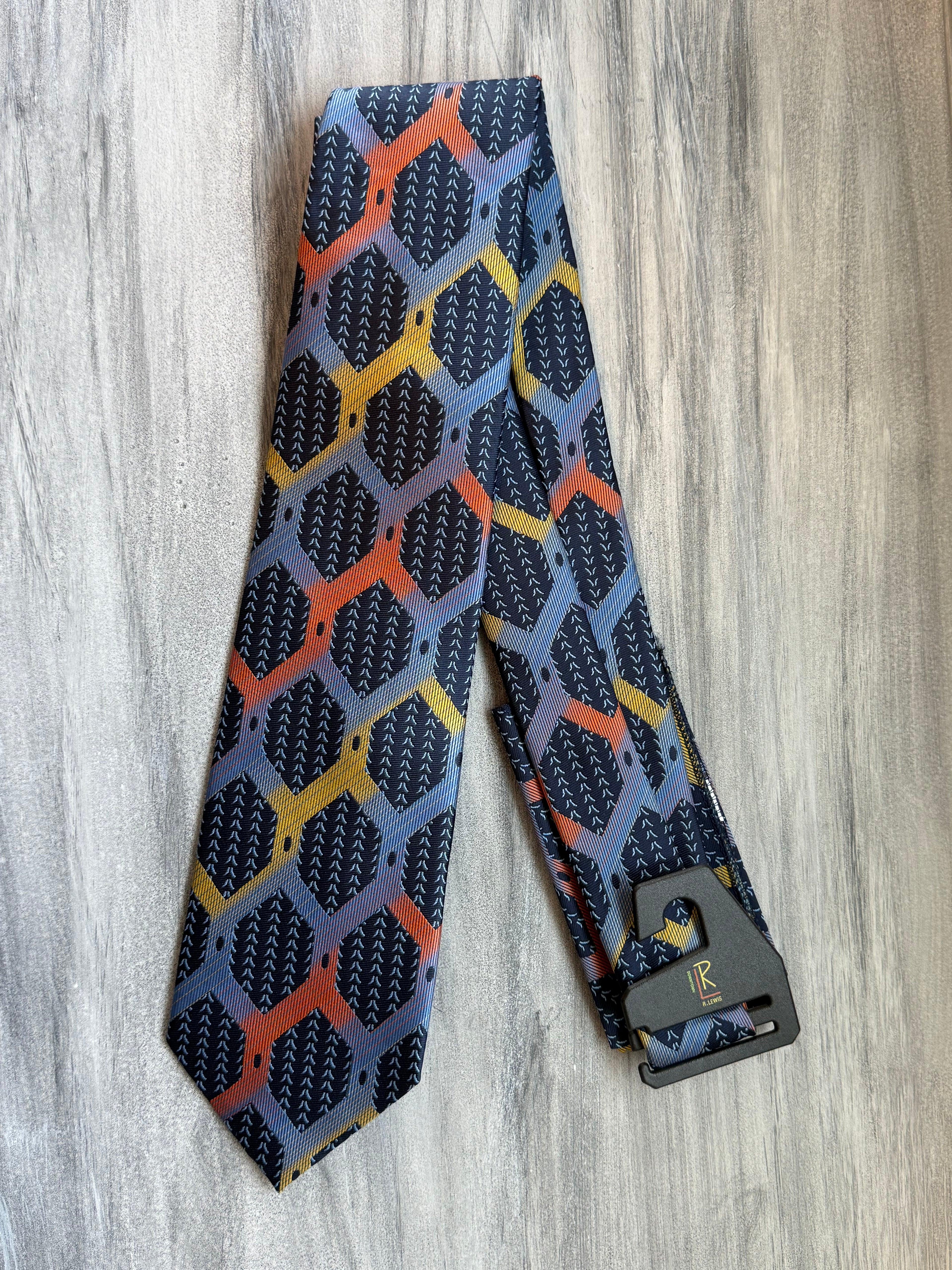DT118 - Navy