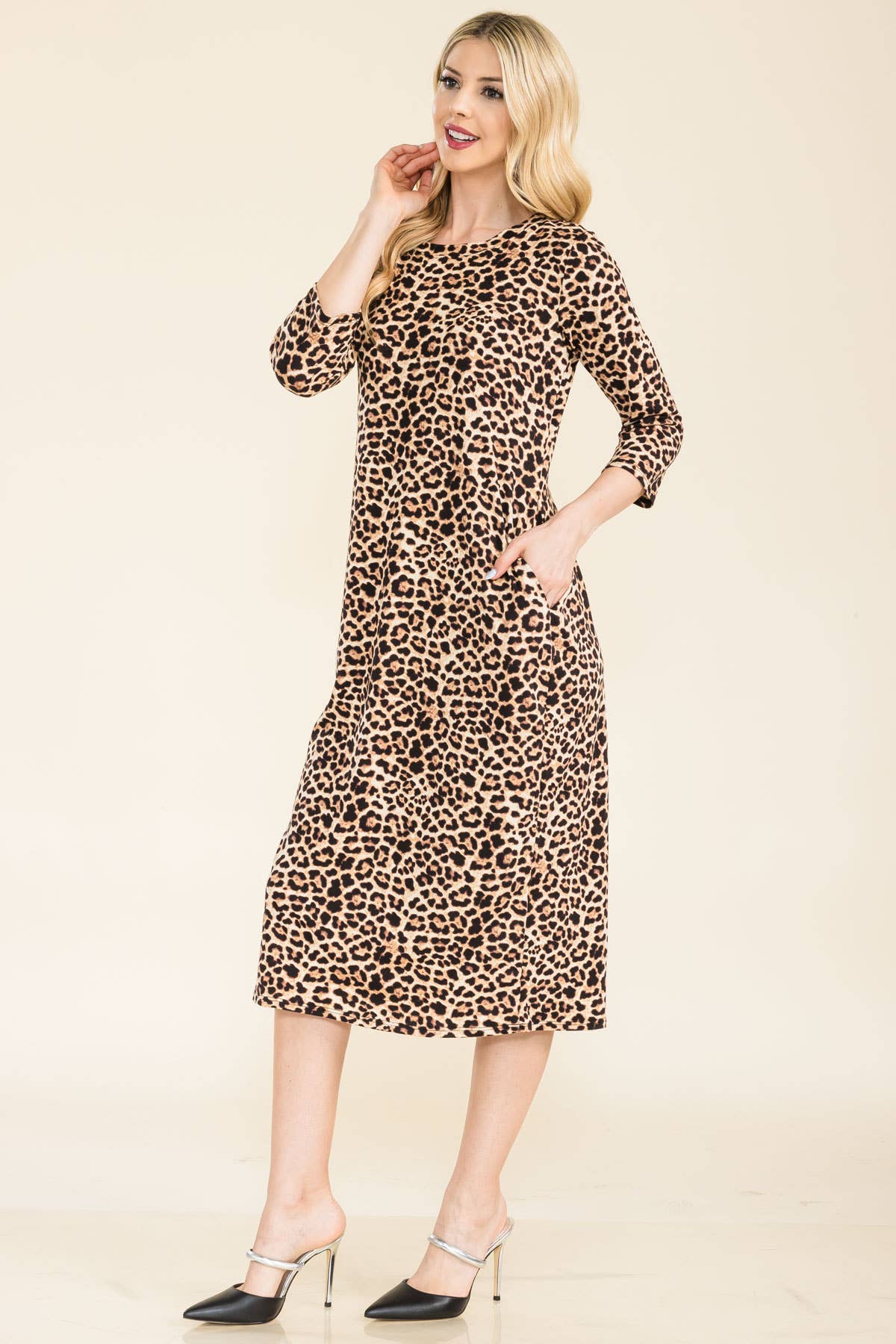 LEOPARD PRINT LAYERING DRESS WITH 3/4 SLEEVES